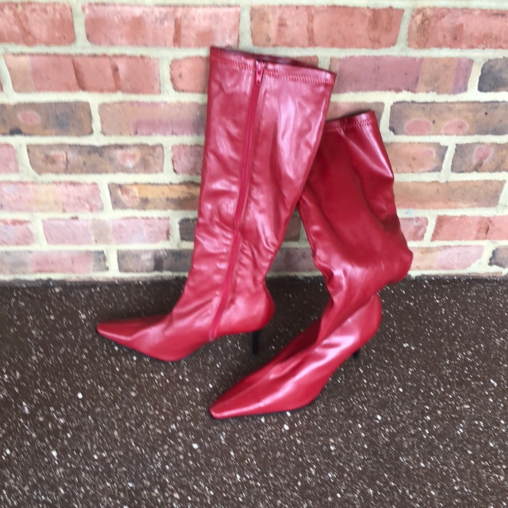 Michael Shannon red boots